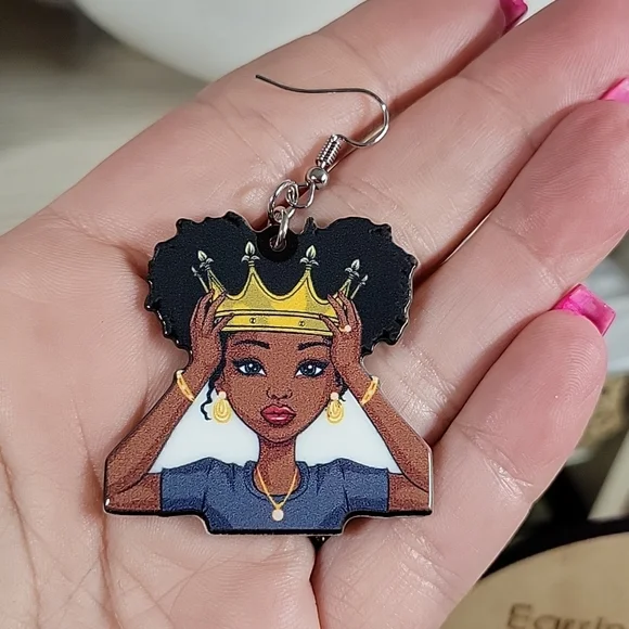 💥LAST PAIR💥 Royal Afro Queen Lightweight Drop Earrings - Picture 5 of 6